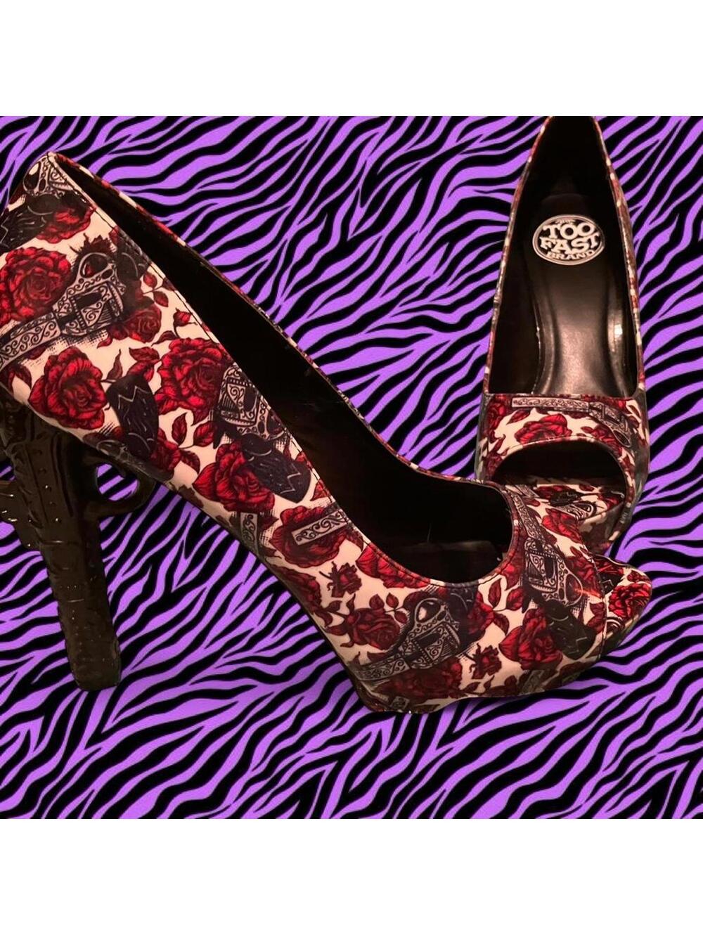 Vintage Too Fast Cirque Couture guns n roses platform heels
